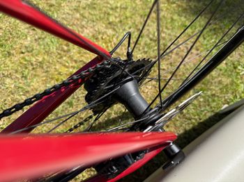 Used Canyon Ultimate CF SL 7 Disc 2023 2023 Road & Gravel, Red — image 12 of 13