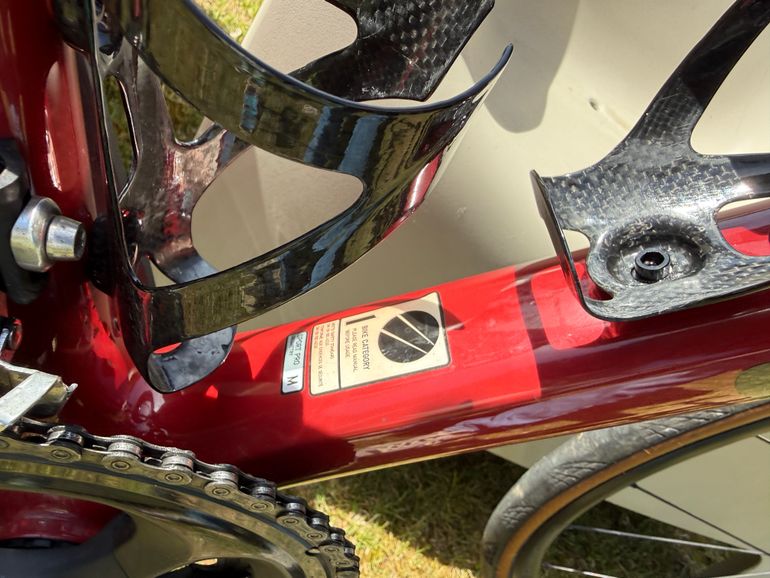 Used Canyon Ultimate CF SL 7 Disc 2023 2023 Road & Gravel, Red — image 9 of 13