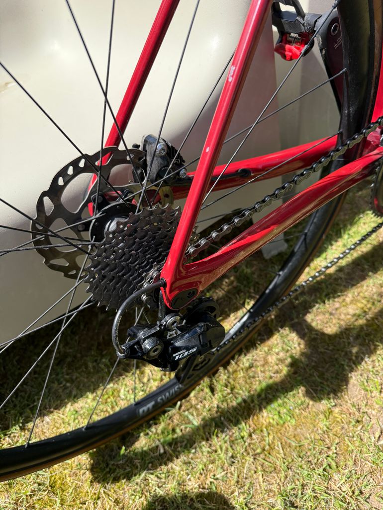 Used Canyon Ultimate CF SL 7 Disc 2023 2023 Road & Gravel, Red — image 7 of 13