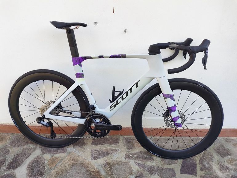 Used Scott Foil Shimano Ultegra Di2 2026 Road & Gravel, White — image 1 of 11