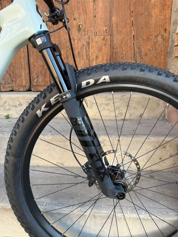 Used Scott Scale 920 2023 2023 Mountainbike, Light Gray, 29 — image 8 of 17