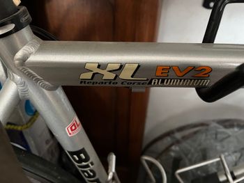 Used Bianchi XL EV2 2000 Road & Gravel — image 2 of 4