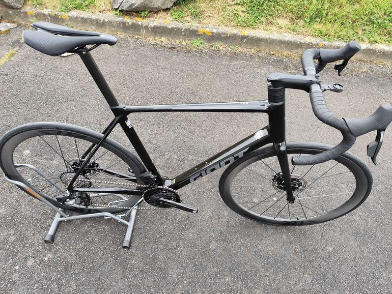 Used Giant Tcr SRAM Force eTap AXS 2025 Road & Gravel, Black — image 9 of 16