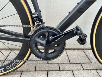 Used Canyon Ultimate CF SL Disc 8.0 Di2 2020 2020 Road & Gravel, Black — image 4 of 12