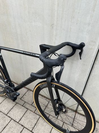Used Canyon Ultimate CF SL Disc 8.0 Di2 2020 2020 Road & Gravel, Black — image 6 of 12