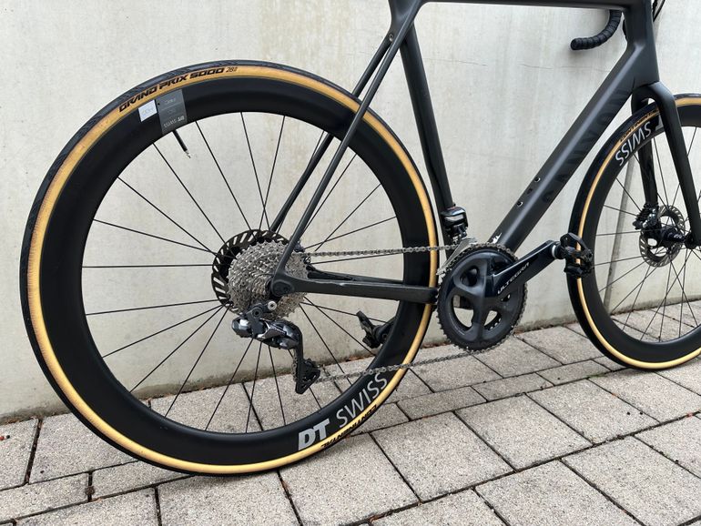 Used Canyon Ultimate CF SL Disc 8.0 Di2 2020 2020 Road & Gravel, Black — image 2 of 12