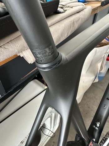 Used Canyon Ultimate CF SL Disc 8.0 Di2 2020 2020 Road & Gravel, Black — image 12 of 12