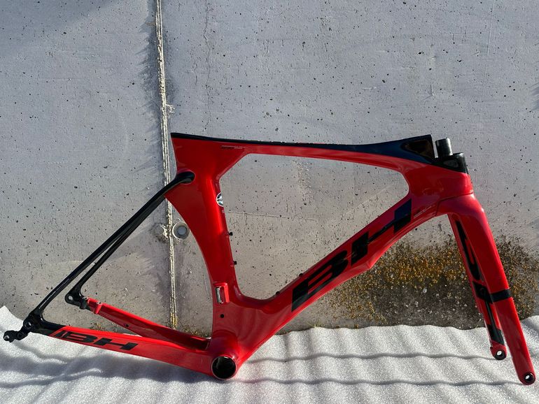 Used BH Aerolight Frameset 2025 Road & Gravel, Red — image 1 of 16