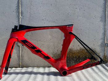 Used BH Aerolight Frameset 2025 Road & Gravel, Red — image 11 of 16