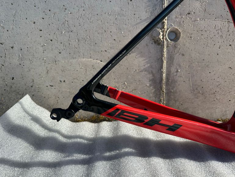 Used BH Aerolight Frameset 2025 Road & Gravel, Red — image 5 of 16