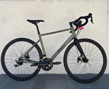 Used TRIBAN RC520 GRVL Shimano 105 11v 2021 Road & Gravel — image 2 of 11