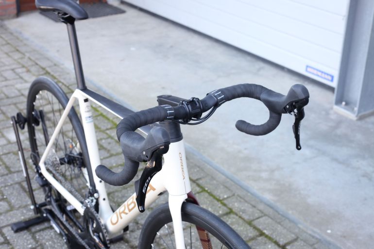 Used Orbea ORCA M30 2024 2024 Road & Gravel, Blanco — image 6 of 6