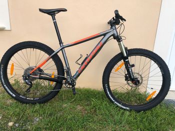 Used Cannondale Beast of the East 3 2017 2017 Mountainbike, Light Gray, 27.5 — image 3 of 5