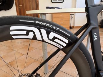 Used Colnago V5Rs Shimano Dura Ace Di2 2026 Road & Gravel — image 18 of 24