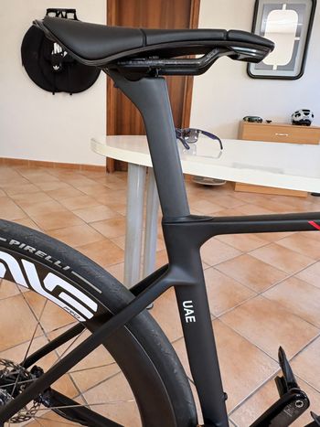 Used Colnago V5Rs Shimano Dura Ace Di2 2026 Road & Gravel — image 22 of 24
