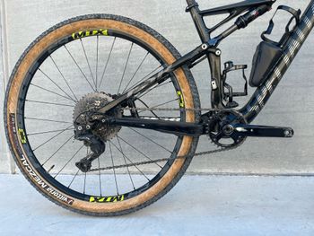 Used Specialized Epic Comp Carbon 29 2014 2014 Mountainbike — image 2 of 9