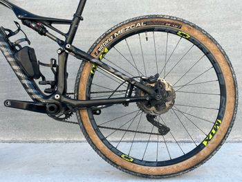 Used Specialized Epic Comp Carbon 29 2014 2014 Mountainbike — image 6 of 9