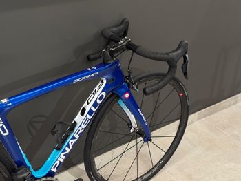 Used Pinarello Dogma F10 Mis 500 2018 Road & Gravel — image 4 of 8