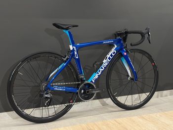 Used Pinarello Dogma F10 Mis 500 2018 Road & Gravel — image 3 of 8