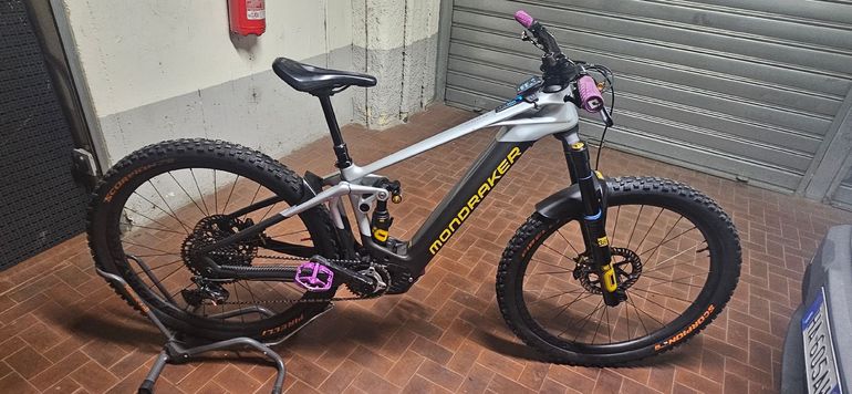 Used Mondraker CRAFTY CARBON XR 2023 2023 Mountainbike, Light Gray, 29 — image 5 of 5