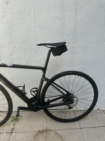 Used Orbea ORCA M30 2022 2022 Road & Gravel, Negro — image 2 of 8