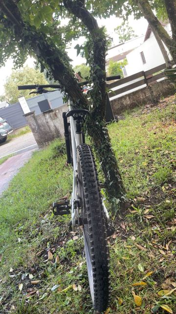 Käytetty Scott Genius 940 2025 2025 Mountainbike — kuva 4 / 7