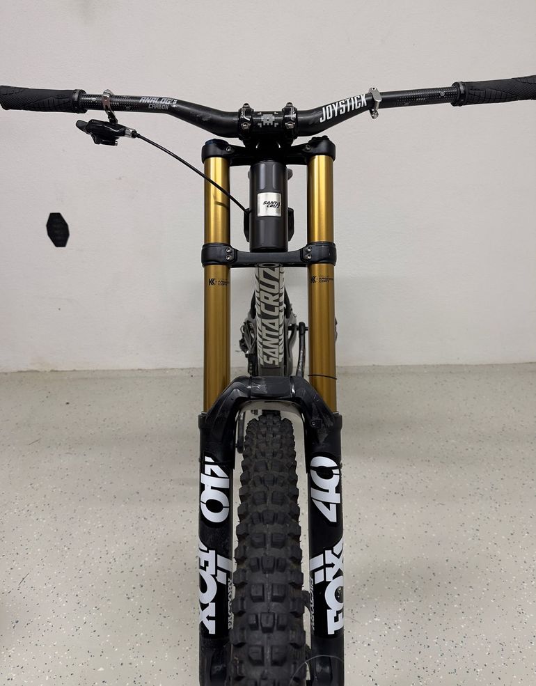 Used Santa Cruz V10 CC X01 2017 2017 Mountainbike, Black, 27.5 — image 5 of 23