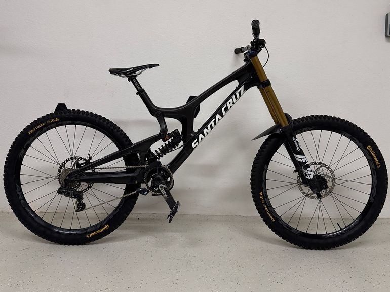 Used Santa Cruz V10 CC X01 2017 2017 Mountainbike, Black, 27.5 — image 4 of 23