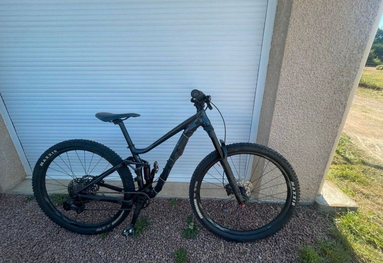 Used Giant Stance 29 2 2022 2022 Mountainbike, Black, 29 — image 1 of 3