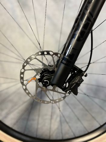 Used Scott Spark RC Comp 2025 2025 Mountainbike, Light Gray, 29 — image 8 of 11