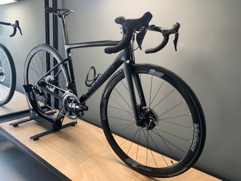 Used S Works Specialized S-works Tarmac Sl6 Disc 2019 Road & Gravel — image 3 of 14