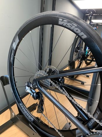 Used S Works Specialized S-works Tarmac Sl6 Disc 2019 Road & Gravel — image 10 of 14