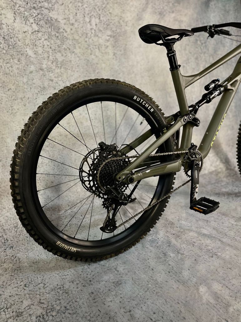 Used Specialized Status 160 2022 2022 Mountainbike, Green, 29 — image 9 of 12