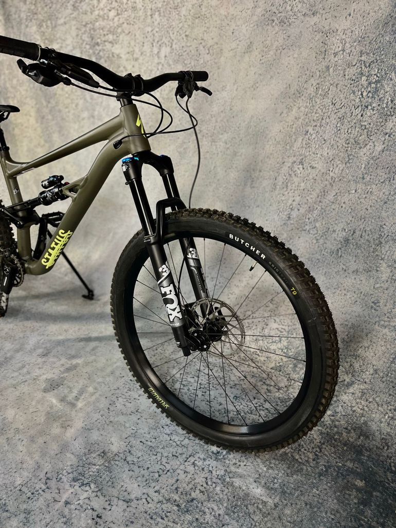 Used Specialized Status 160 2022 2022 Mountainbike, Green, 29 — image 8 of 12