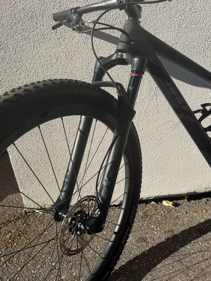 Specialized Epic Hardtail Expert 2020 2020 Mountainbike de segunda mano, Negro — imagen 8 de 8