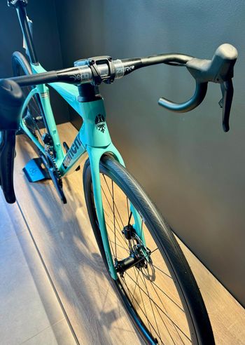 Used Bianchi Specialissima COMP Ultegra Di2 2024 2024 Road & Gravel, Green — image 5 of 7