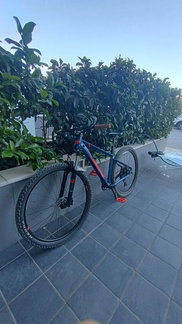 Used Lapierre Edge 2.9 2023 2023 Mountainbike, Blue, 29 — image 2 of 6