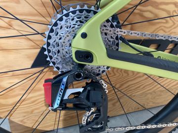 Used Giant Revolt Advanced Pro 0 2026 2026 Road & Gravel, Orange — image 3 of 9