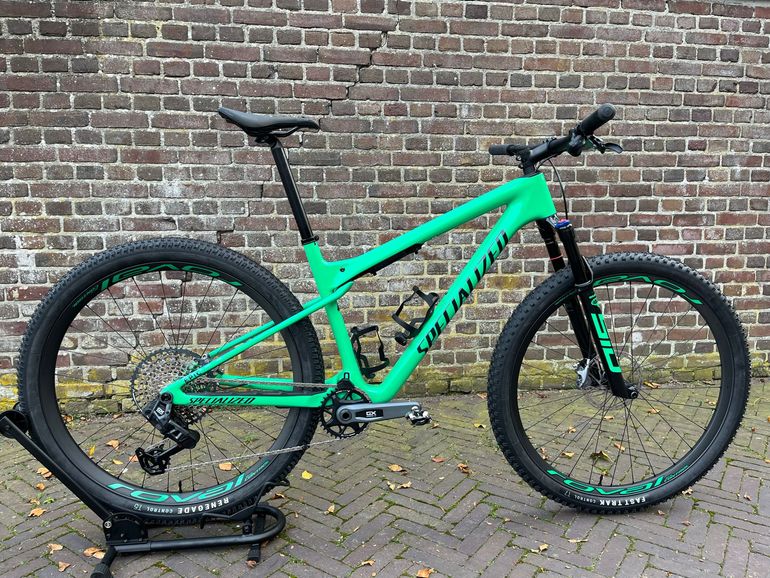 Used Specialized Epic World Cup Expert - SRAM GX AXS, RockShox Select+ 2024 2024 Mountainbike, Grün, 29 — image 1 of 6
