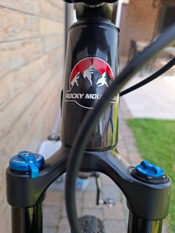 Used Rocky Mountain Vertex SRAM GX Eagle AXS 2020 Mountainbike, Black — image 4 of 12
