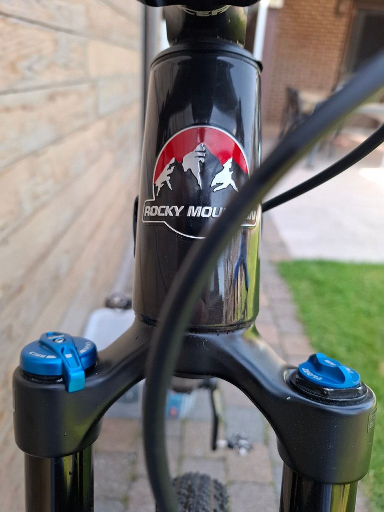 Used Rocky Mountain Vertex SRAM GX Eagle AXS 2020 Mountainbike, Black — image 4 of 12
