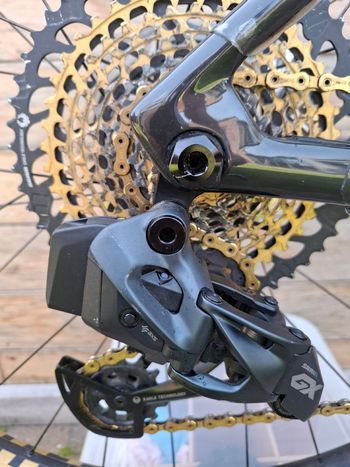 Used Rocky Mountain Vertex SRAM GX Eagle AXS 2020 Mountainbike, Black — image 9 of 12