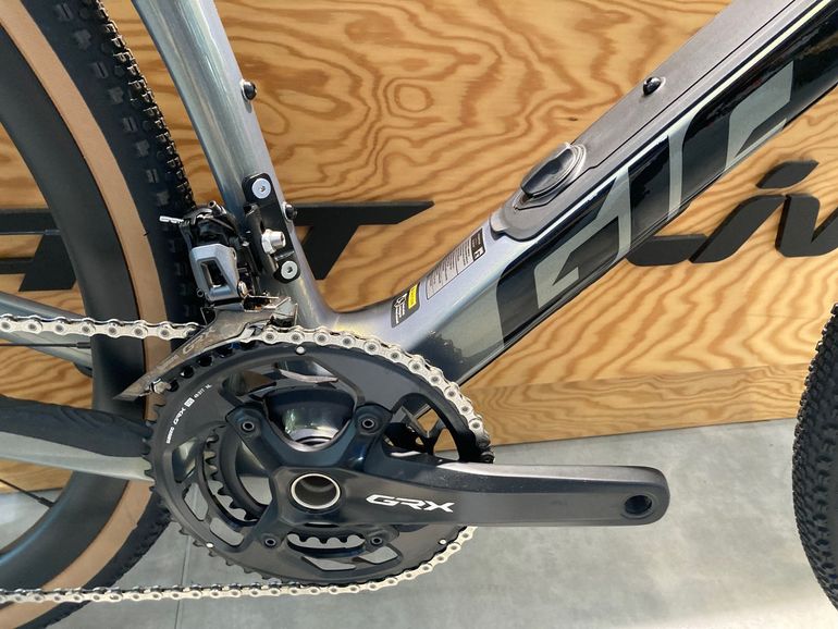 Used Giant Revolt Advanced 0 2025 2025 Road & Gravel — image 2 of 8
