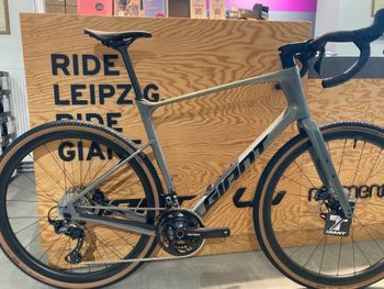 Used Giant Revolt Advanced 0 2025 2025 Road & Gravel