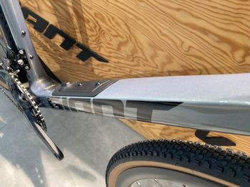 Used Giant Revolt Advanced 0 2025 2025 Road & Gravel — image 5 of 8