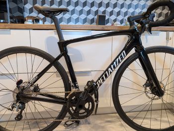 Used Specialized Roubaix 2022 2022 Road & Gravel — image 3 of 10