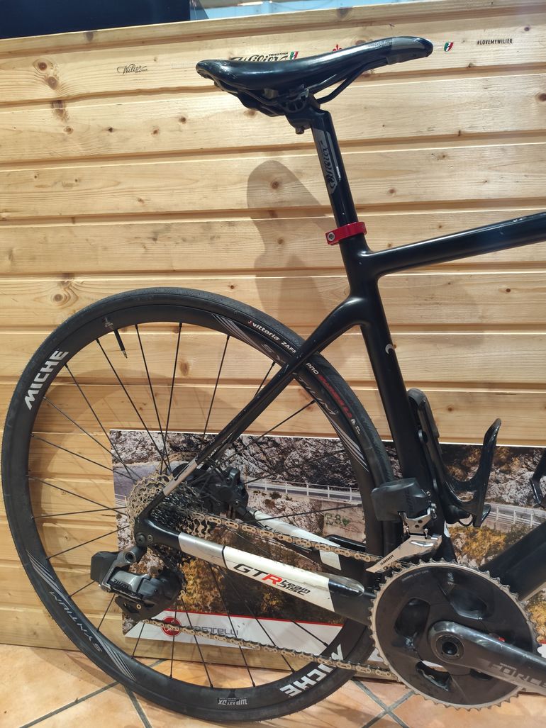 Used Wilier GTR TEAM DISC - SRAM FORCE 2023 Road & Gravel, Black — image 8 of 13