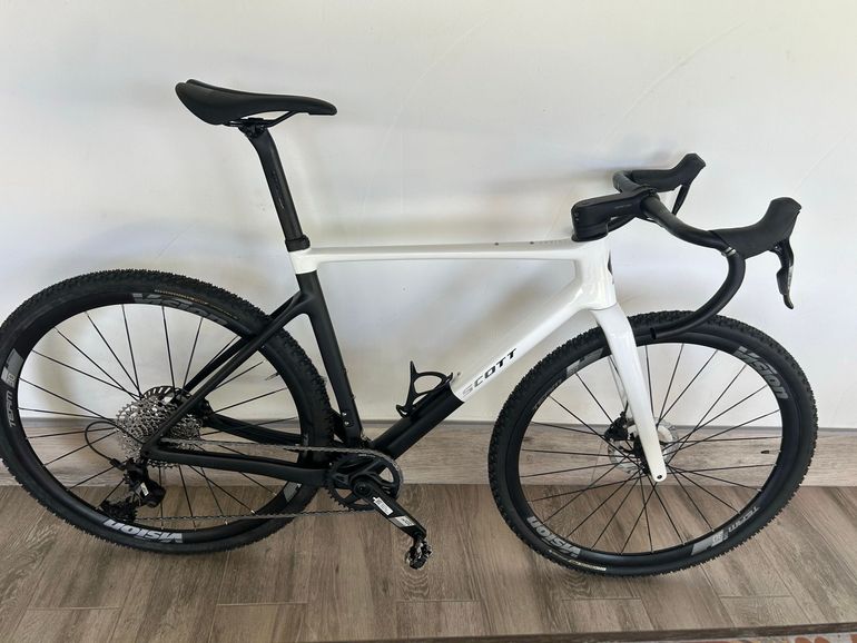 Used Scott Addict Gravel 40 2025 2025 Road & Gravel, White — image 6 of 7
