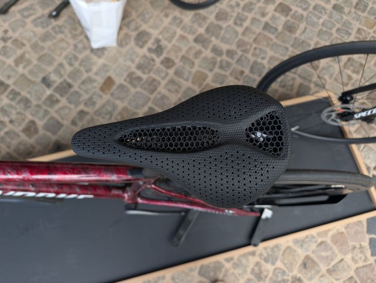 Used Specialized S-Works Tarmac SL8 - SRAM RED AXS 2026 2026 Road & Gravel, Red — image 6 of 8