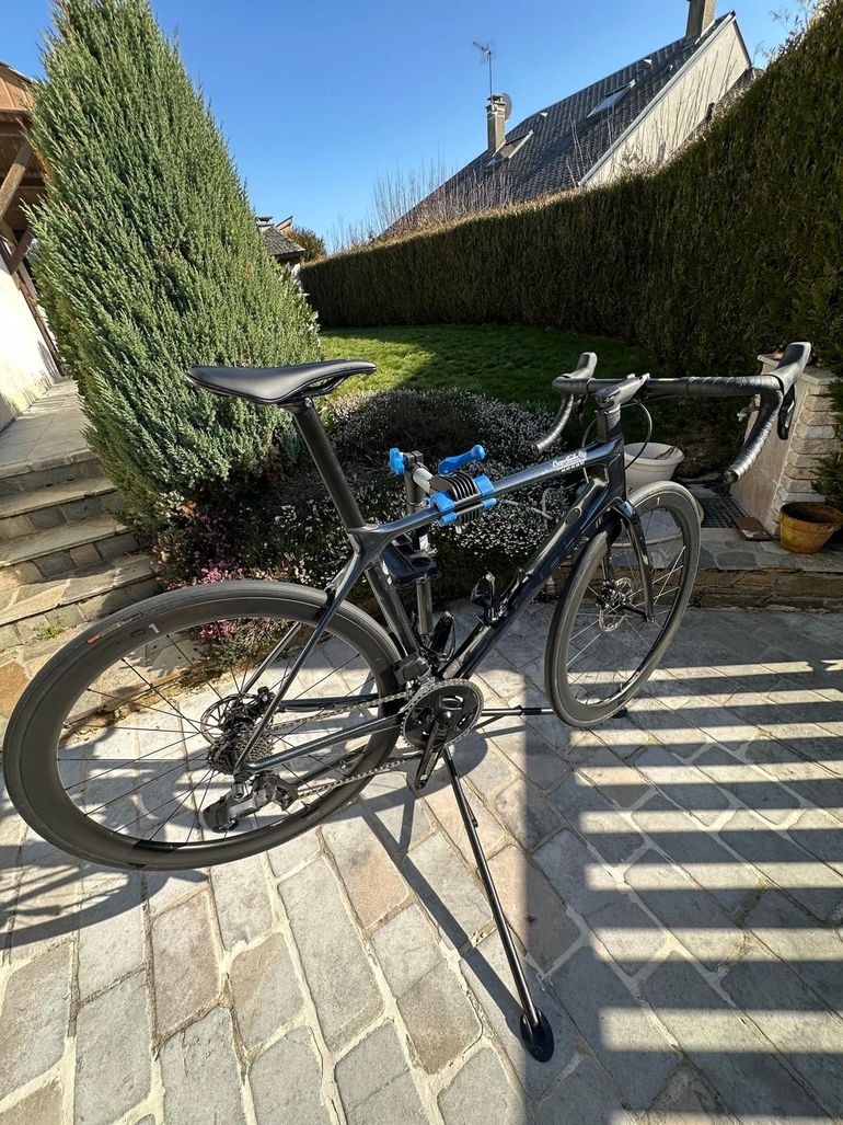 Used Giant TCR Advanced Pro Disc 1 AX 2022 2022 Road & Gravel, Schwarz — image 2 of 3